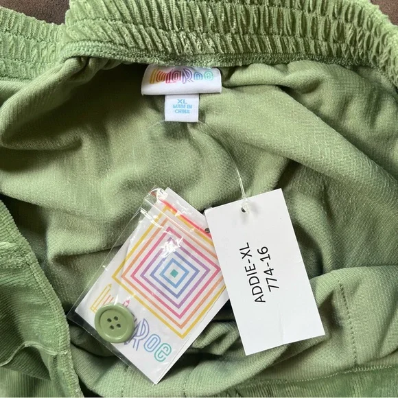 Lularoe Addie Corduroy Skirt NWT - Pistachio Green XL - Picture 3 of 6
